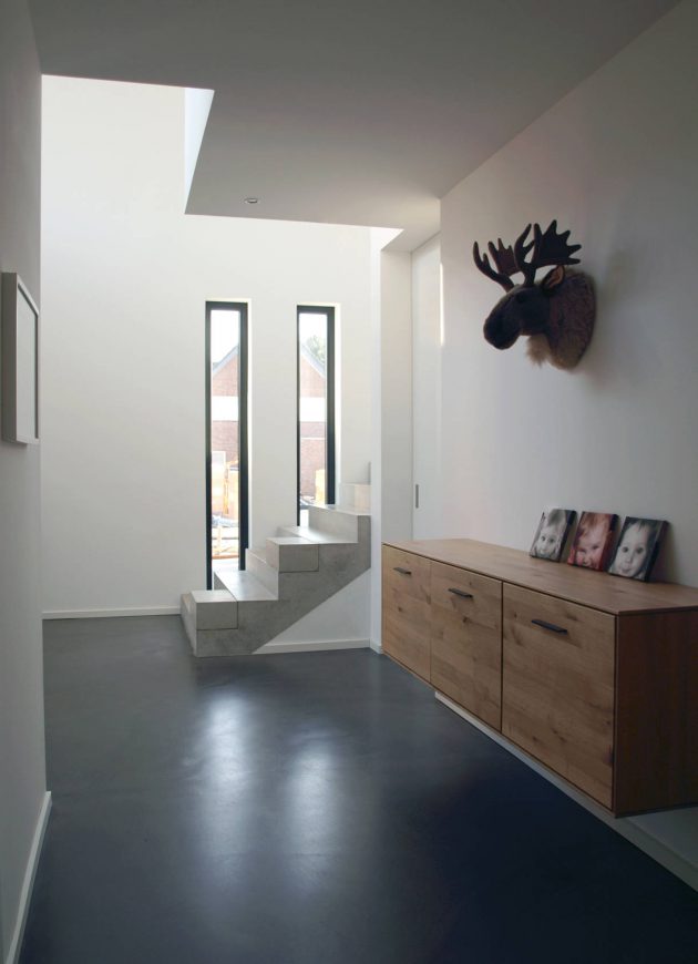 20 Remarkable Modern Hallway Designs That Will Inspire You With Ideas