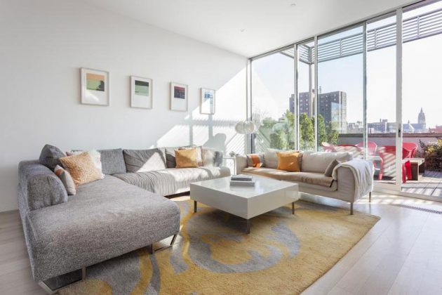 17 Impressive Living Rooms With Square Coffee Table