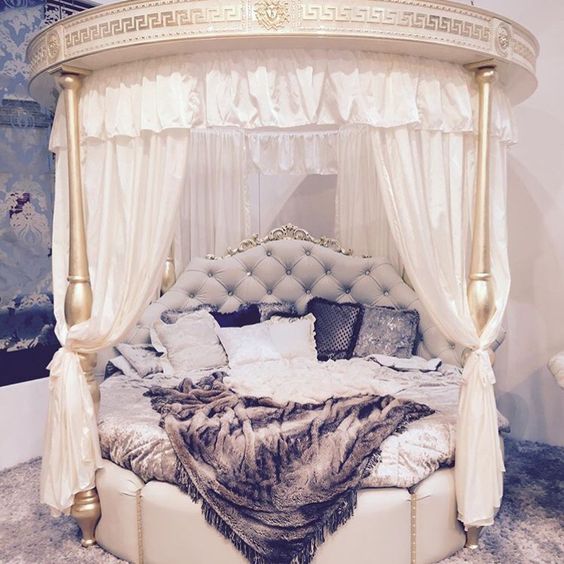 19 Extravagant Round Bed Designs For Your Glamorous Bedroom