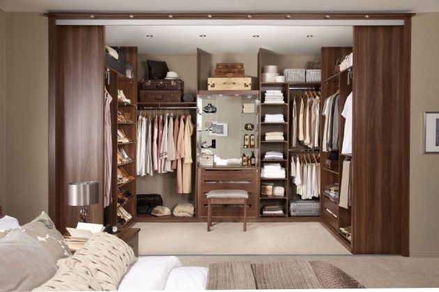 14 Functional Ideas To Decorate Your Master Wardrobe Properly