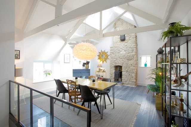 17 Charming Country Dining Room Designs That Abound With Warmth & Pleasant Feeling 4