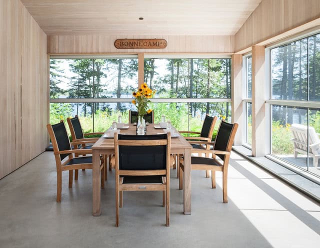 17 Astonishing Dining Sunroom Designs That Everyone Should See 4