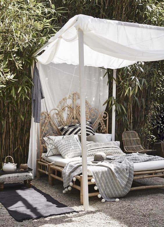 15 Fanciful Outdoor Bedroom Designs That Will Boost Your Imagination 5