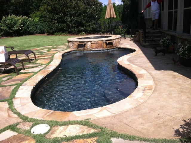 20 Divine Free-form Swimming Pool Designs That Will Amaze You 5