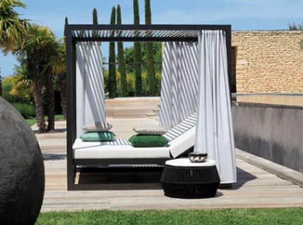 15 Fanciful Outdoor Bedroom Designs That Will Boost Your Imagination 6