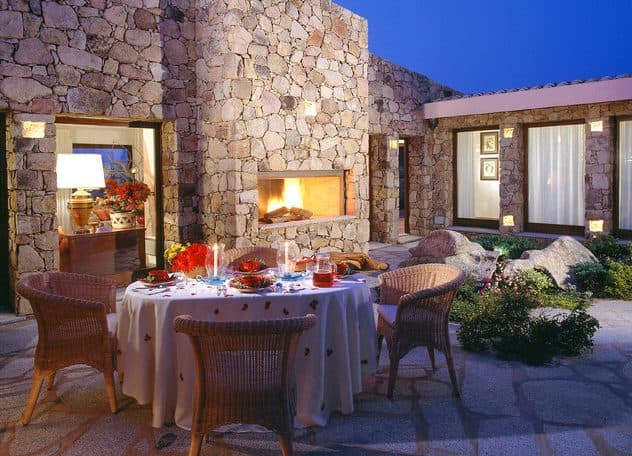 16 Gorgeous Mediterranean Terrace Designs Where You Can Enjoy Every Day