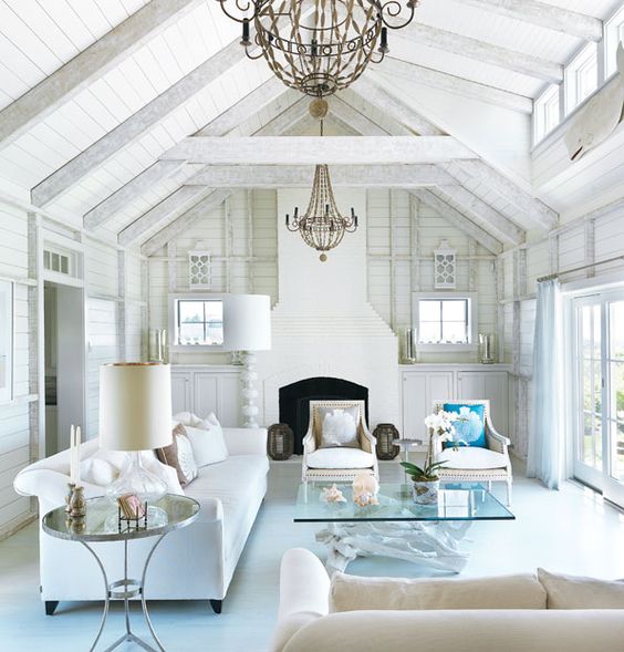 17 Charming Living Room Designs With Vaulted Ceiling