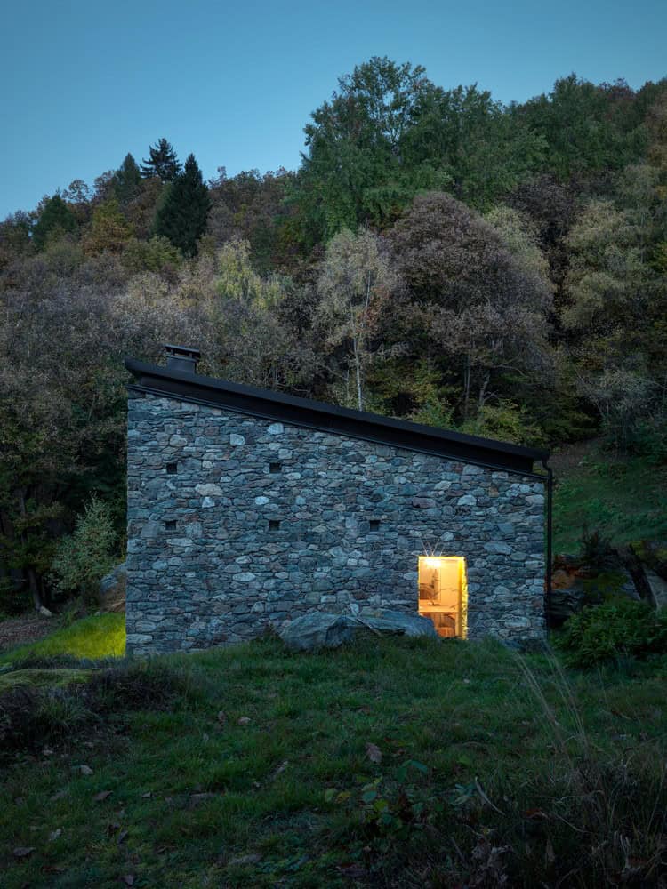 Casa Vi by EV+A Lab: A Compact and Sustainable Mountain Retreat in Sondrio, Italy Casa Vi by EV+A Lab - A Compact Home In Italy (13)