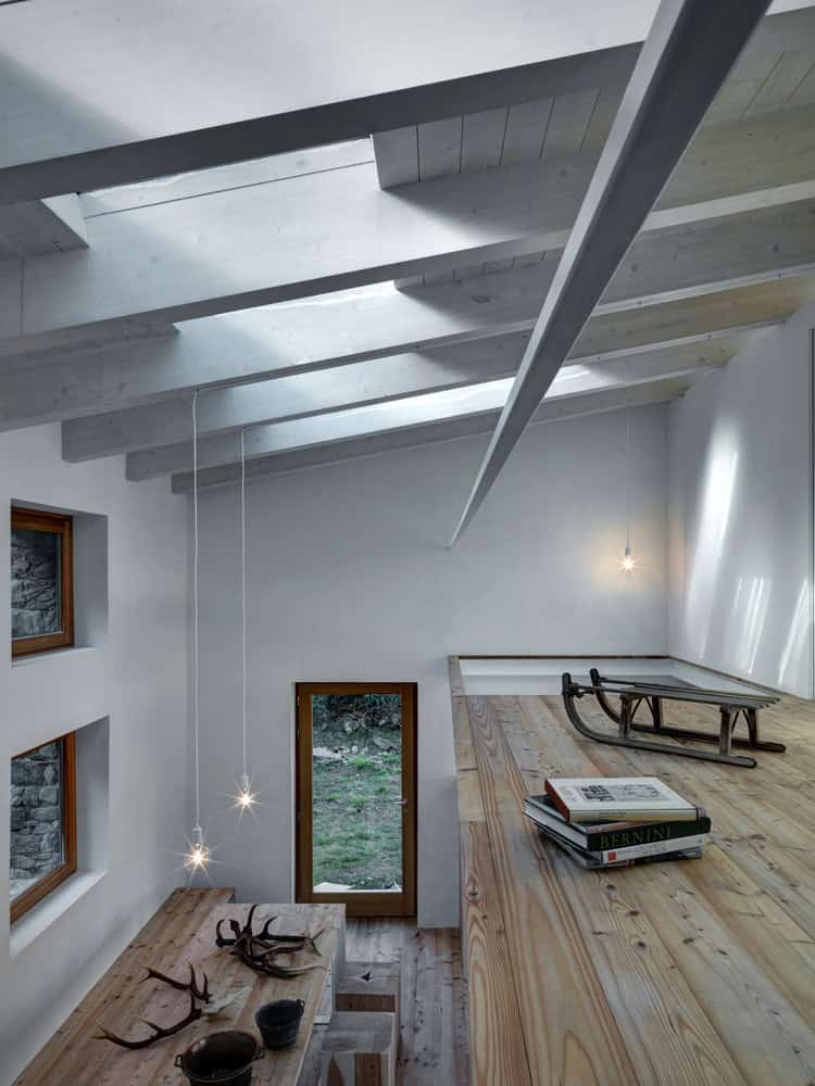 Casa Vi by EV+A Lab: A Compact and Sustainable Mountain Retreat in Sondrio, Italy Casa Vi by EV+A Lab - A Compact Home In Italy (8)