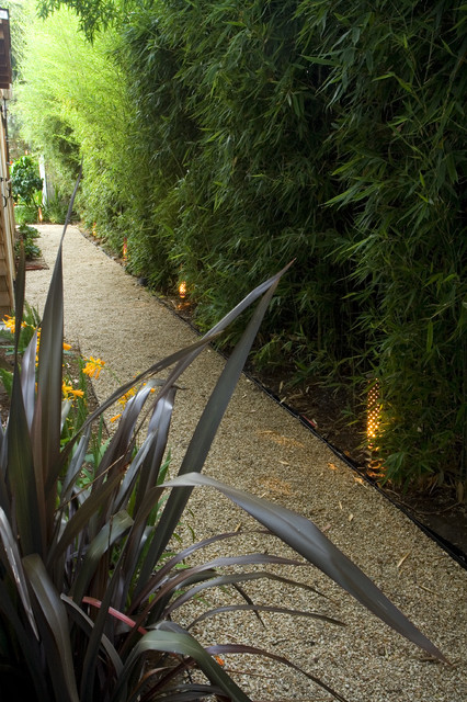 18 Fancy Illuminating Ideas For The Paths In Your Garden