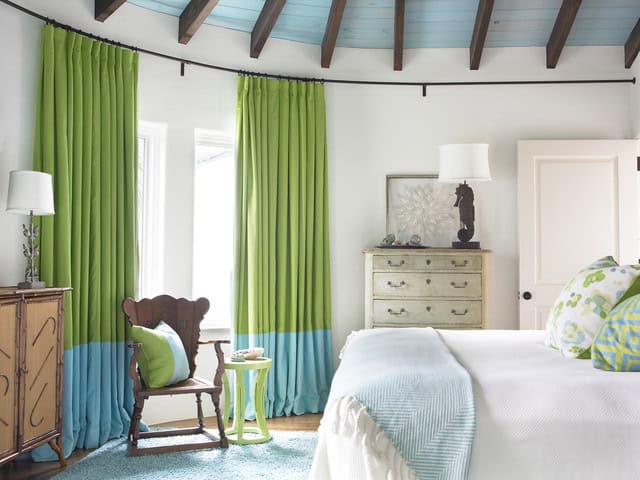 16 Irresistible Curtains Designs To Improve The Look Of Every Bedroom 10