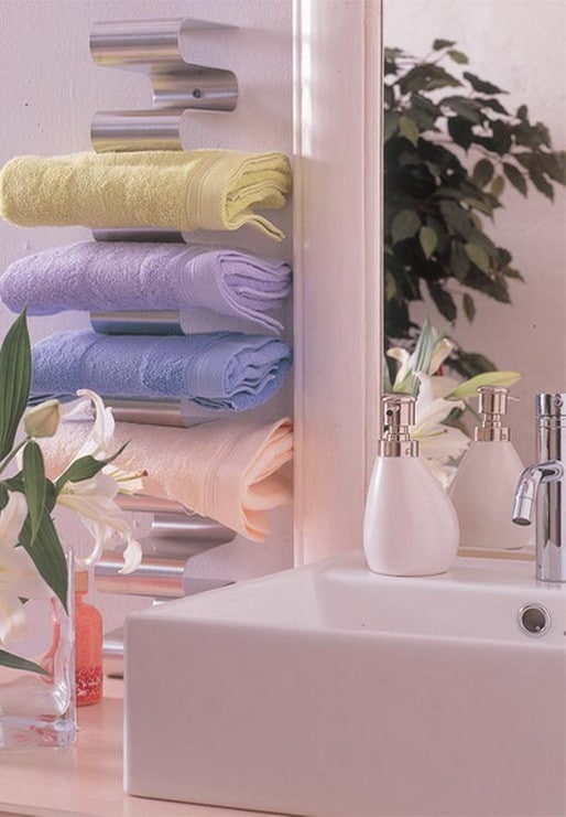 22 Really Amazing DIY Fix Ups To Enhance Your Bathroom's Look