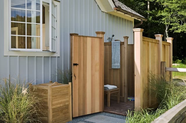 16 Really Amazing Ways To Set Up Outdoor Shower 2