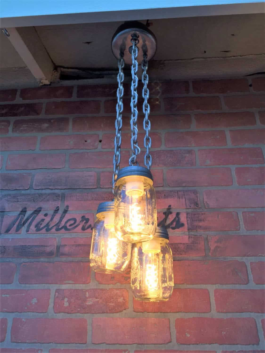 20 Unconventional Handmade Industrial Lighting Designs You Can DIY