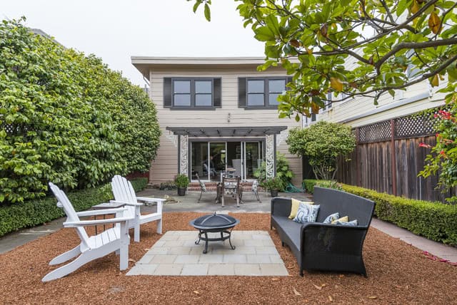 17 Astounding Small Backyard Ideas That Are Worth Stealing 3