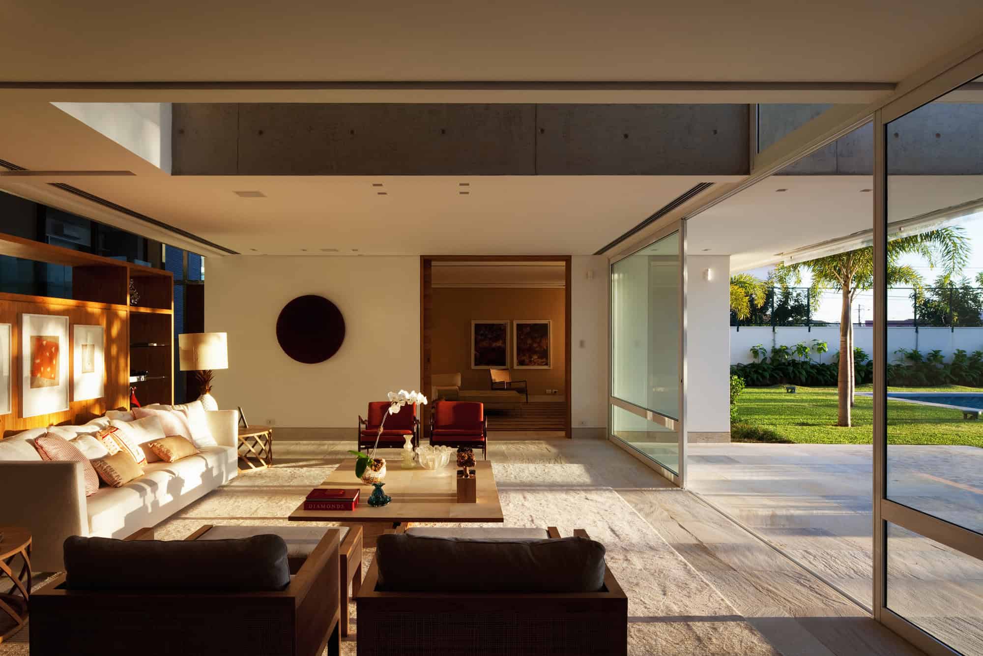 FG Residence by RMAA: A Contemporary Family Haven in Araraquara 3