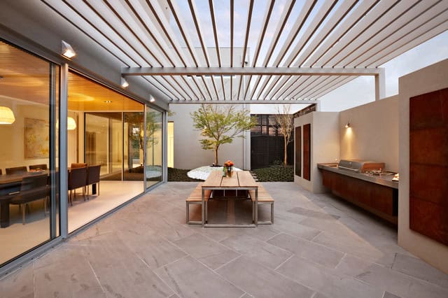 19 Beautiful Patio Designs With Tile Flooring That Will Impress You 7
