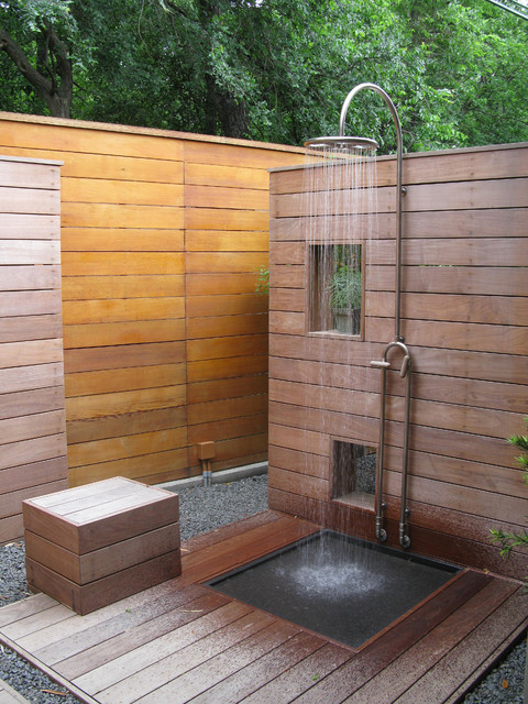 16 Really Amazing Ways To Set Up Outdoor Shower