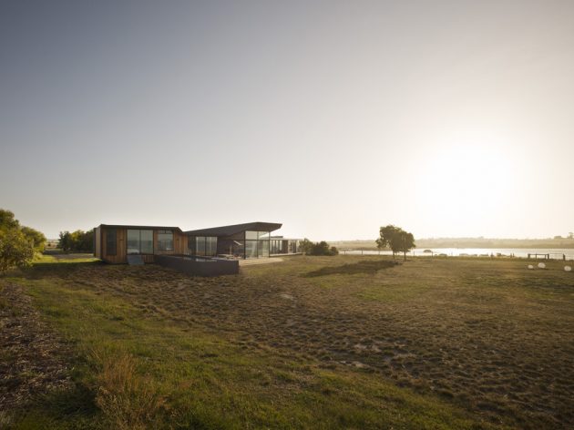 Beached House by BKK Architects in Victoria, Australia