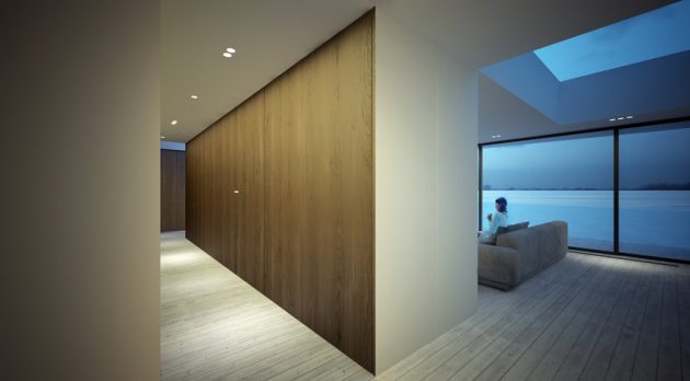 Reykjavik House - A Minimalist Dwelling by MOOMOO Architects in Iceland