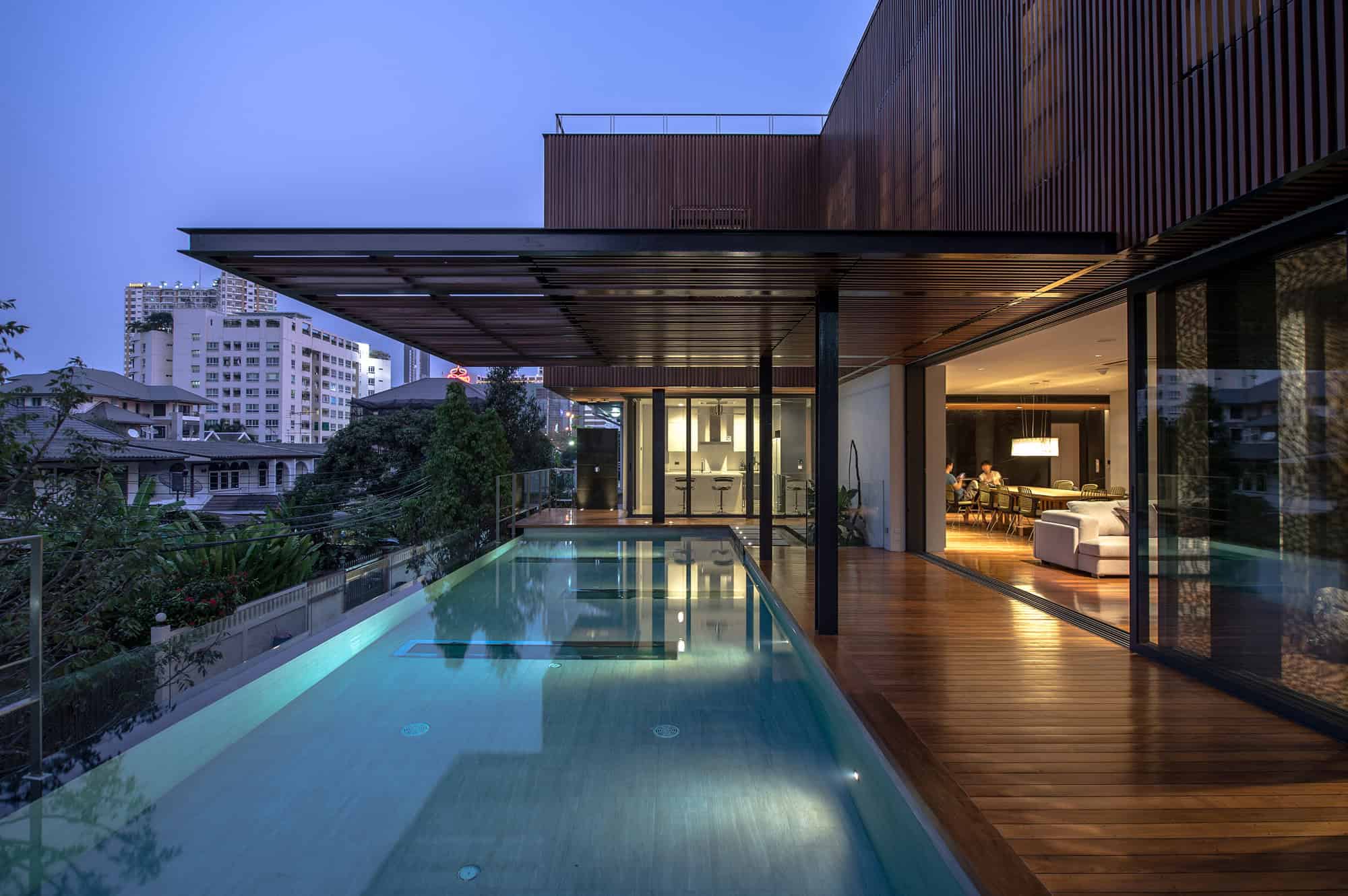 The Eye-Catching Joly House by Stu/D/O Architects in Thailand The Eye-Catching Joly House by StuDO Architects in Thailand (16)