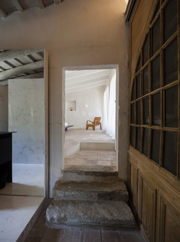 The Fascinating Casa Empordà by Rife Design in Girona, Spain (3)