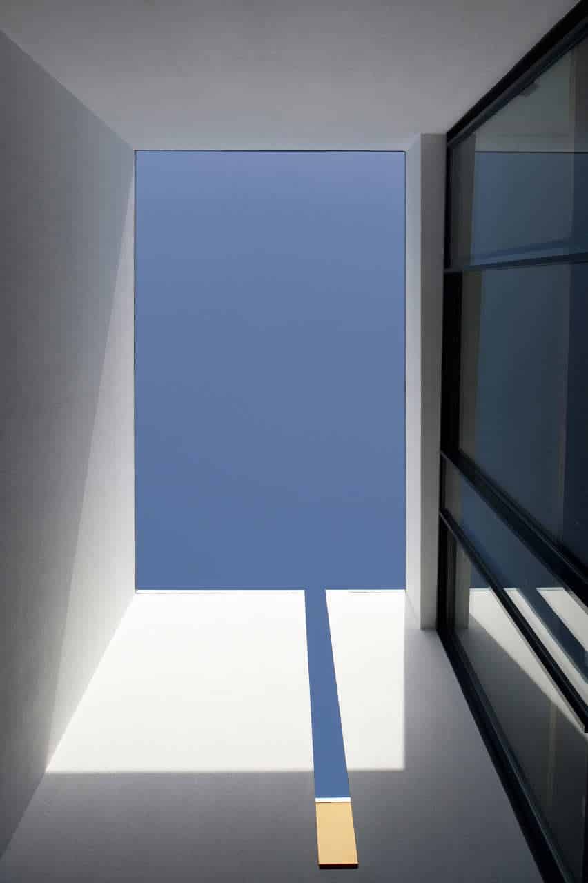 The Jarego House by CVDB arquitectos in Portugal The Jarego House by CVDB arquitectos in Portugal (6)