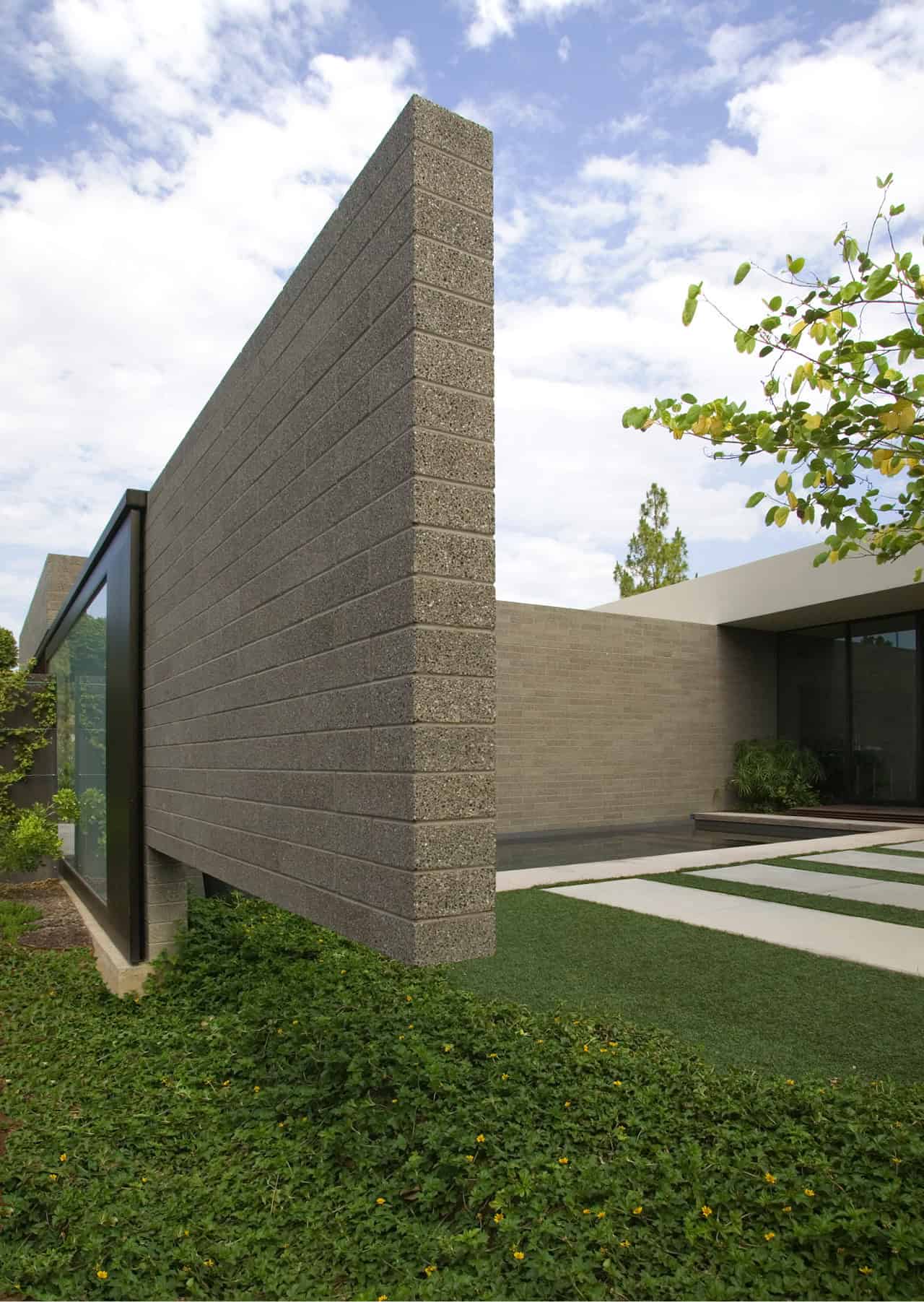 The Lake Residence by Architekton in Arizona The Lake Residence by Architekton in Arizona (2)