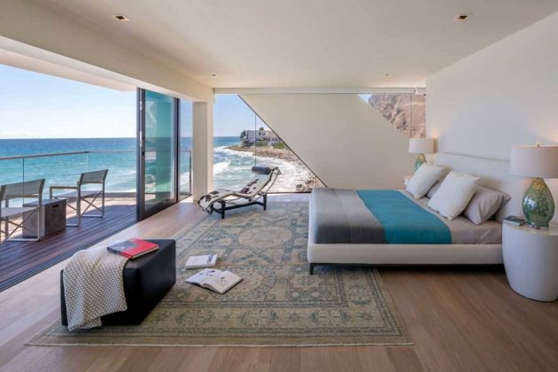 The Wave House by Architect Mark Dziewulski in Malibu Beach, California (6)