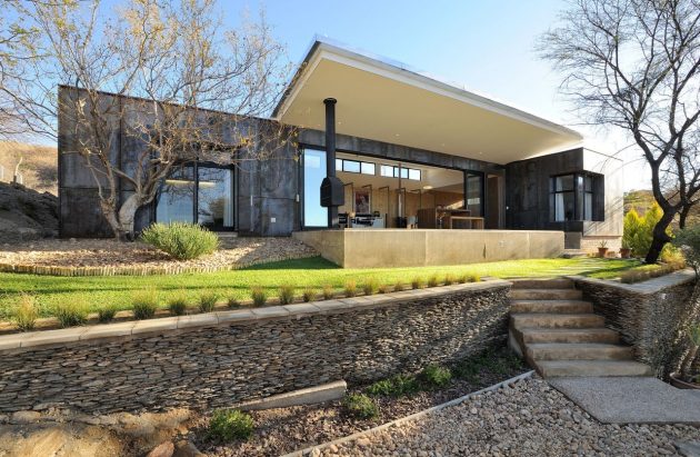 10 Ossmann Street Residence by Wasserfall Munting Architects in Windhoek, Namibia (1)