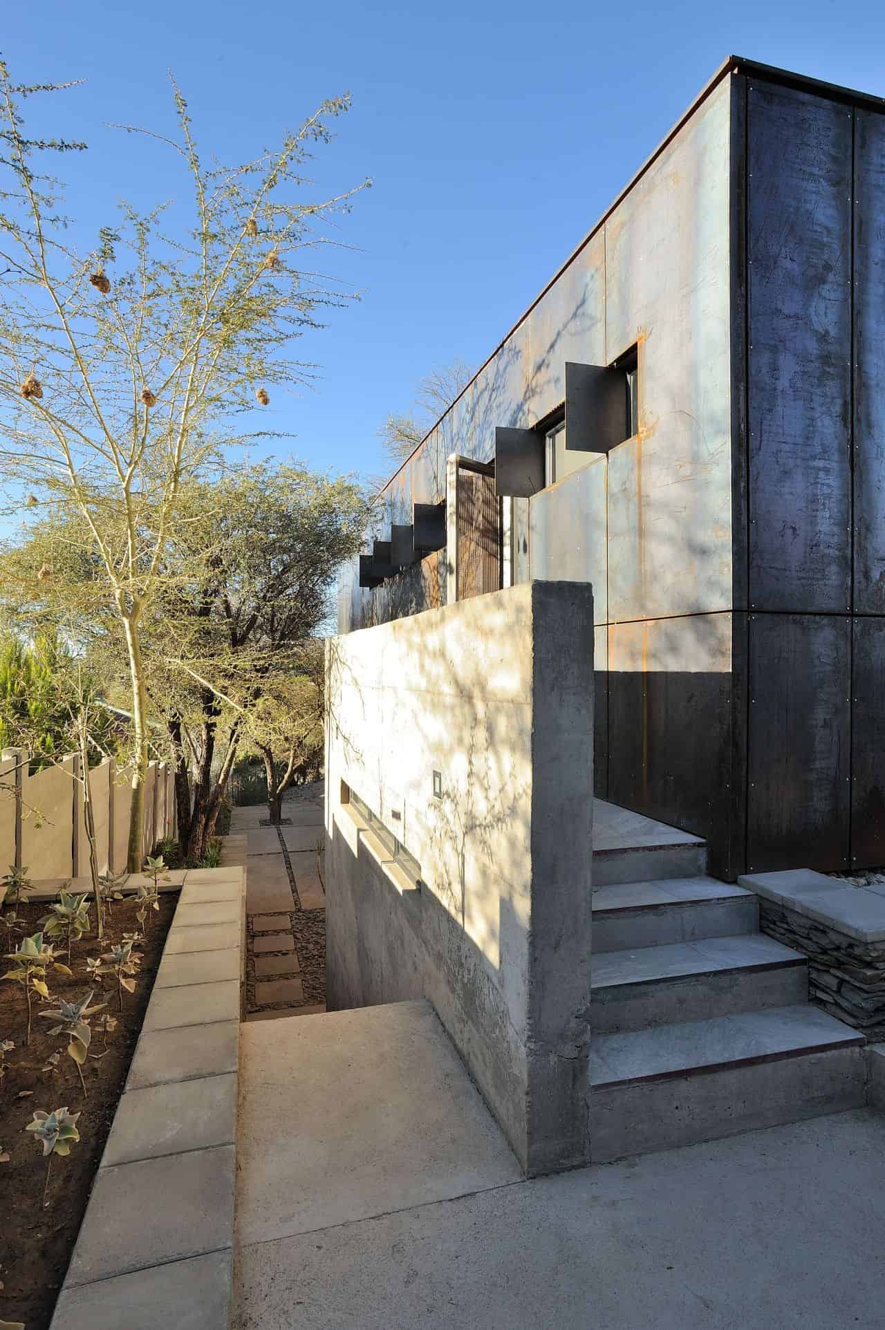 10 Ossmann Street Residence by Wasserfall Munting Architects in Windhoek, Namibia 10 Ossmann Street Residence by Wasserfall Munting Architects in Windhoek, Namibia (9)