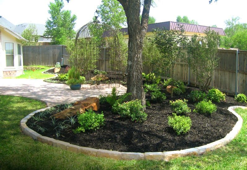 15 Beautiful Ideas For Decorating The Landscape Around The Trees 11