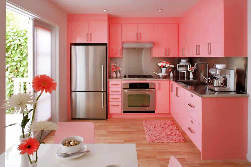 17 Adorable Kitchen Designs With Tones Of Vibrant Colors That You Must See