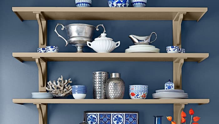 18 Simple & Easy DIY Ideas For Hanging Shelves To Adorn Your Boring Walls 13