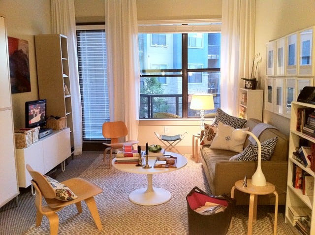 23 Beautifully Decorated Small Living Rooms With Big Statement 14