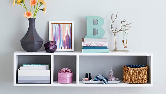 18 Simple & Easy DIY Ideas For Hanging Shelves To Adorn Your Boring Walls 17