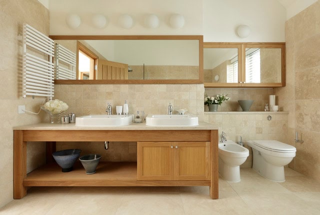 20 Beautiful Examples How To Enhance The Look Of The Bathroom With Simple Details 19
