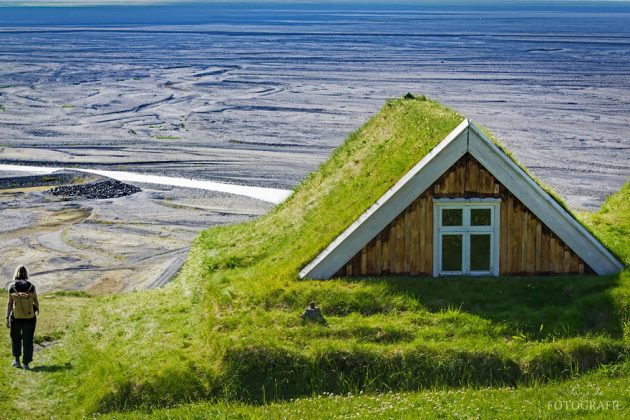 12 Outstanding Scandinavian Homes With Green Roofs That Look As Fabulous