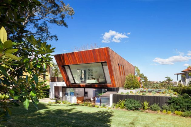 Castlecrag House by Greenbox Architecture in Sydney, Australia