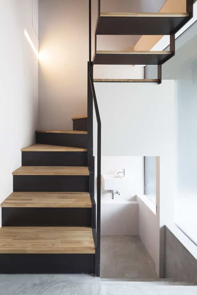 Nest by APOLLO Architects: A Micro-Scale Urban Home in Nagoya, Japan The Nest by APOLLO Architects in Nagoya, Japan (10)
