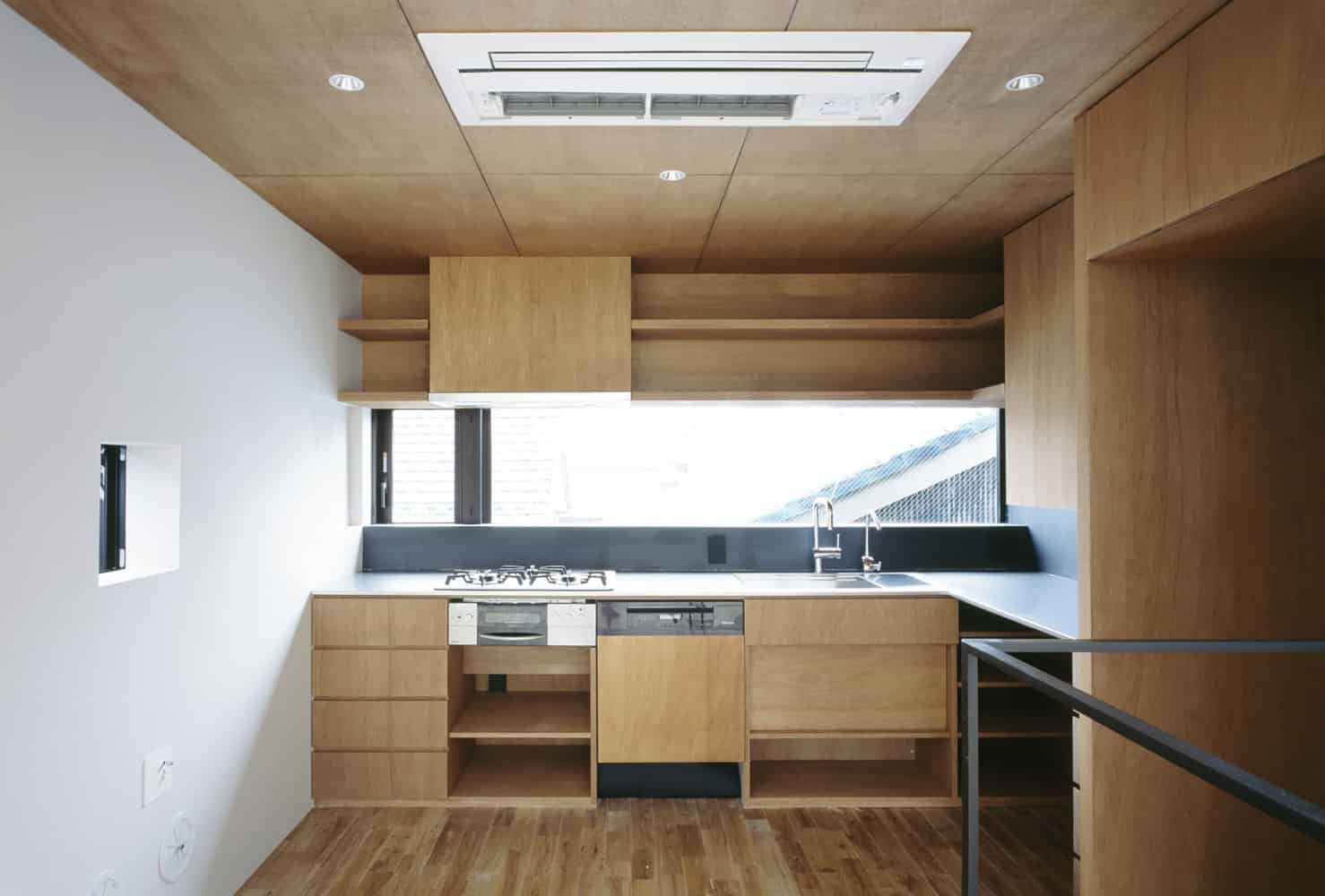 Nest by APOLLO Architects: A Micro-Scale Urban Home in Nagoya, Japan The Nest by APOLLO Architects in Nagoya, Japan (8)