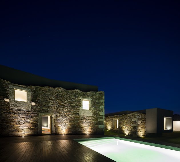 The Old And New Vigário House by AND-RÉ in Portugal