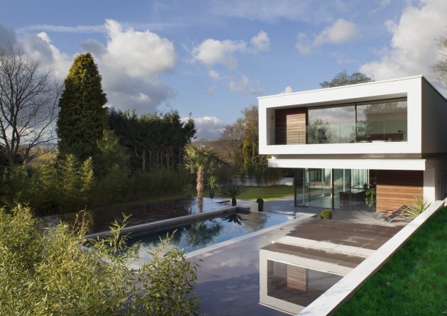 White Lodge by DyerGrimes Architects in Tandridge, England