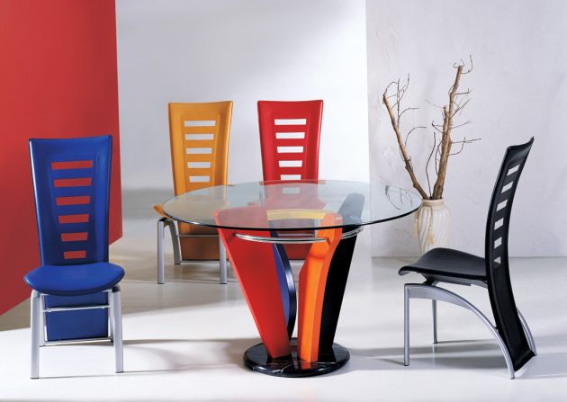 17 Creative Ways To Refresh Your Dining Room With Multicolored Chairs