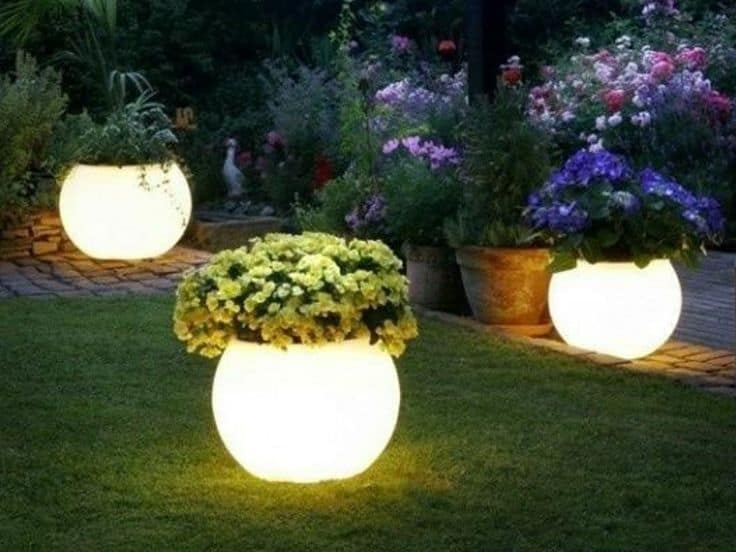 15 Astonishing Illuminated Planter Designs That You Shouldn't Miss 15