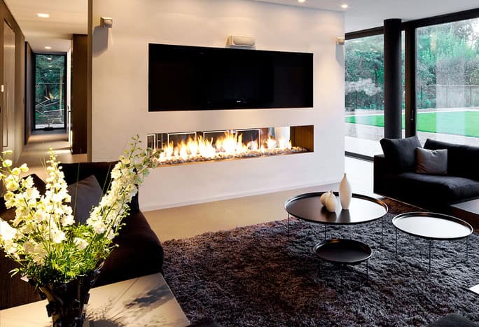 18 Cozy Living Rooms With Fireplace That Will Charm You 16