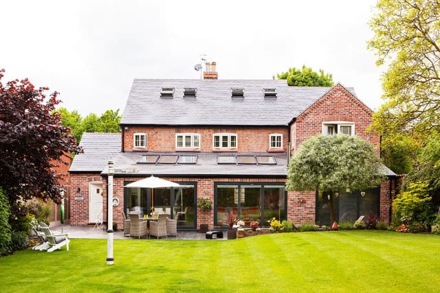 16 Captivating Brick Exterior Designs That You Must See 16