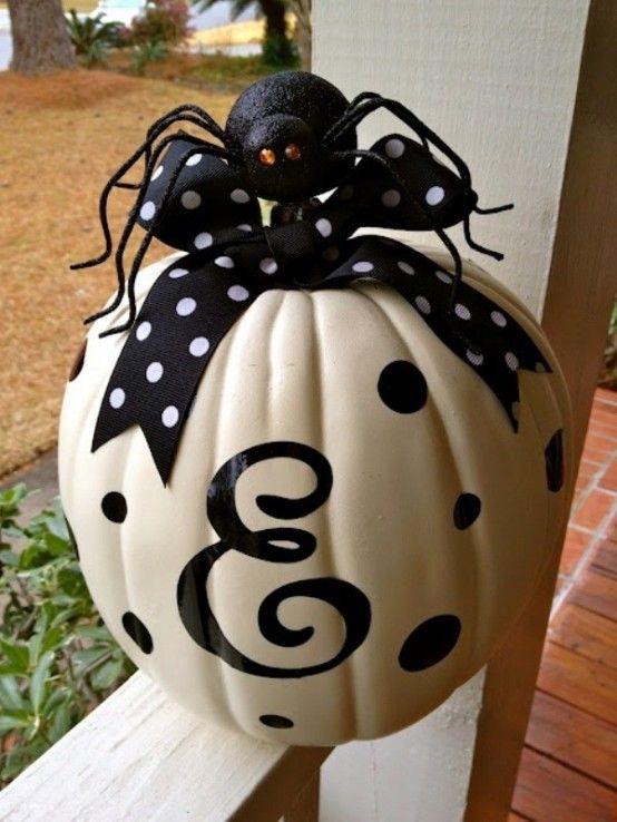 17 Fascinating DIY Pumpkin Decorations To Beautify Your Home Decor