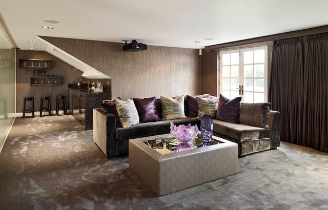 18 Timeless Living Room Designs With Combinations Of Brown Color 5