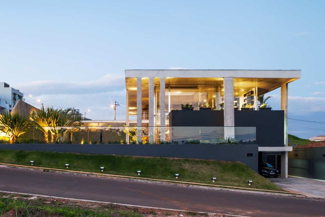 Botucatu House by FGMF Arquitetos in Botucatu, Brazil Botucatu House by FGMF Arquitetos in Botucatu, Brazil (10)